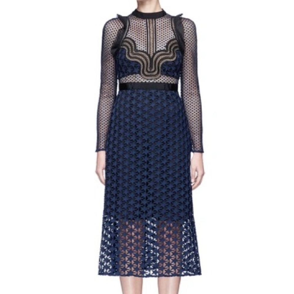 Self-Portrait: Stars Lace Long-Sleeve Midi Dress in Navy Blue (ASO Paris Hilton) - Picture 3 of 10